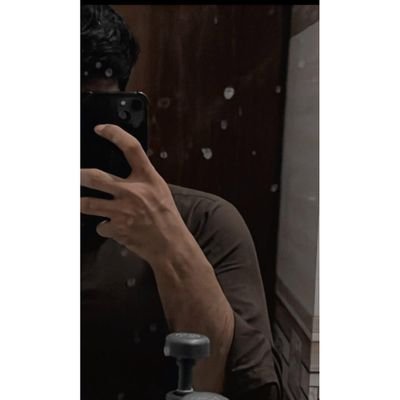 _xoxofero's profile picture. hum bhool gaye hr baat magar...