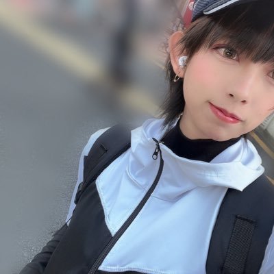 Ryooona11's profile picture. ログアウト中...💤