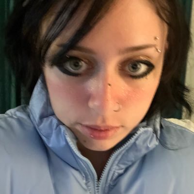 jesssx3x's profile picture. fat girl shit watcher                                                          ohlordyitsjordy lover