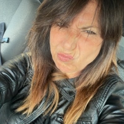 MugLaura's profile picture. 