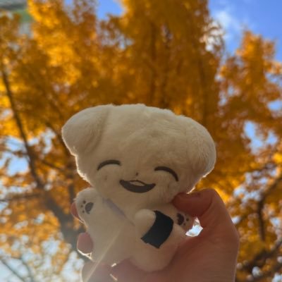 bddgamja's profile picture. 이것은 이변이 아니라 낭만이다. 그 한가운데 비디디의 창이 있었다. 무심한 듯 조용하다. 결정적인 순간, 모든 적의 심장을 정확히 찌른다. 그리고 천하가 놀란다.