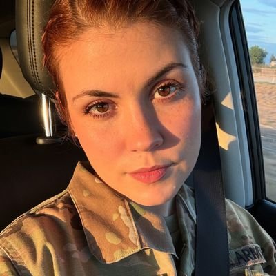 ReneeSalin52309's profile picture. Brazilian in  the Army, dental assistant in the United States, lover of sports and adventure 🇺🇸 bras 🦷