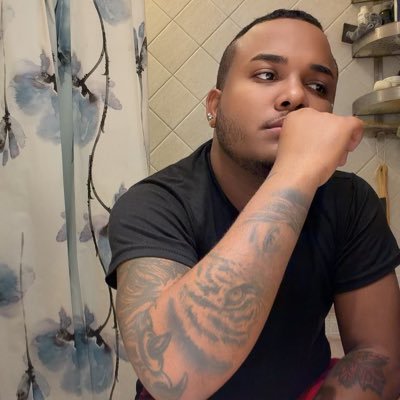 PapalinU's profile picture. 