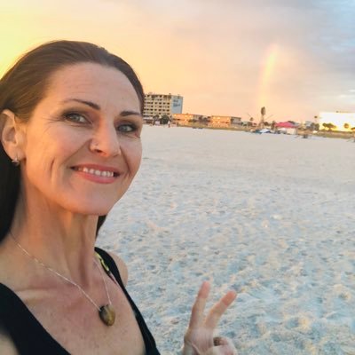 Theglow20524032's profile picture. Time to Glow