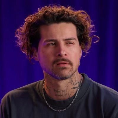 hecoxussy's profile picture. it’s pronounced baguette! it’s french! @classicsmosh