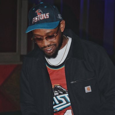 krispykay_'s profile picture. Pops, memento mori, ΩΨΦ