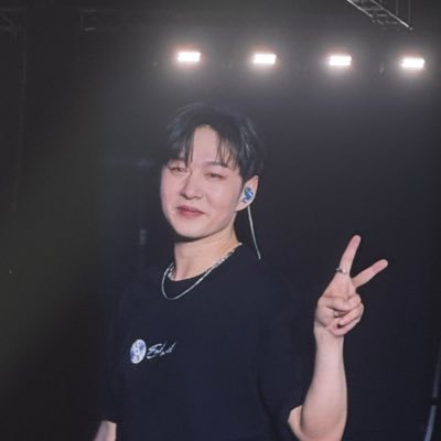 withshanti88's profile picture. 