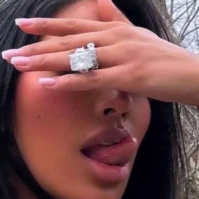 __Lilsy's profile picture. You can't afford ha! #LivingLife... #millionaire