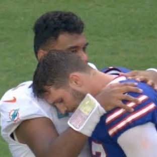 ghetto3po's profile picture. Dolphins 🏈 Padres ⚾️