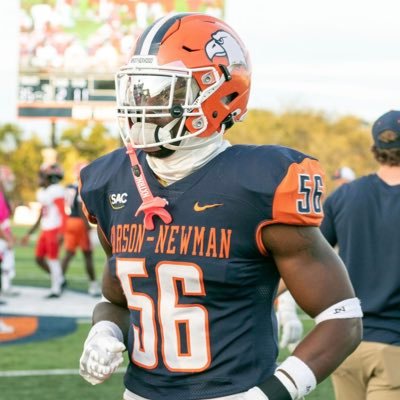 AtunraseTai's profile picture. LB @…| Red Shirt freshman | 4 years of eligibility remaining | 6’1 | 220 | 41.4” vert | Hang clean 315 | 210 product 🚀| Cleanup Crew | hs film ⇩
