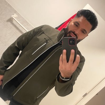 Farr0Anthony's profile picture. 