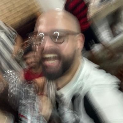 AlanTimb's profile picture. psicologicamente destruído, moralmente abalado e tecnicamente não existe