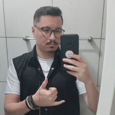oporralokinha's profile picture. Eu só quero reclamar em paz.
eu interajo aleatoriamente com pessoas que não sigo.
Um ludovicense em SP
USP - farmácia (doc)
um dos ADMs dos USPedros