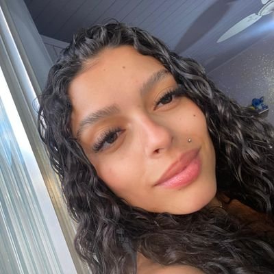 lrcsx's profile picture. sou leal, leão.