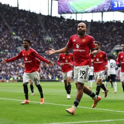 khemjnr_'s profile picture. @manutd🔴👹|@Realmadrid⚪|@cristiano 🐐|@KingJames💛💜|@stephencurry30 💛💙|@warriors💛💙@Sarkodie 👑|@stonebwoy|@brandinpodziem2 💛💙