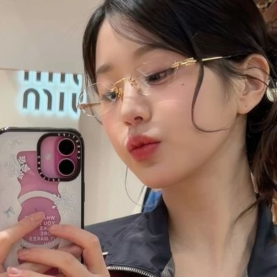 bamjvn's profile picture. born to read fics forced to daydream at work 🩷💫