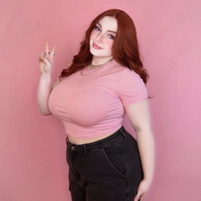 gabiwaifu's profile picture. tu pelirroja favorita 💕👩🏻‍🦰 SÍ tengo TELEGRAM, pregunta al dm 💌