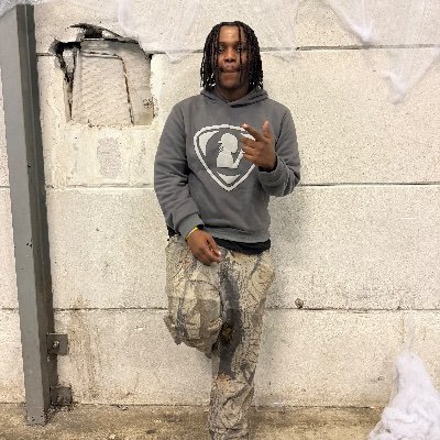 chefdeemusic's profile picture. MORE BANDS OTW - @lostboyschannel