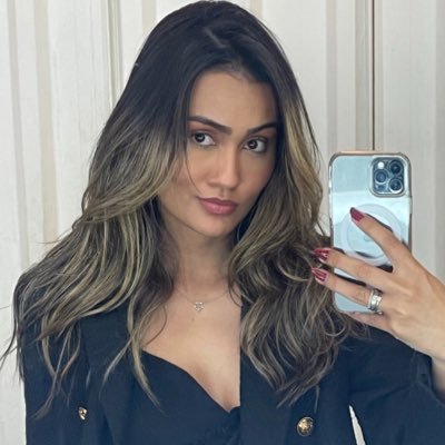 eusamynha's profile picture. Estoica e Advogada, da galera do Criminal. Tô aqui pelo humor. Perfil meramente declaratório.