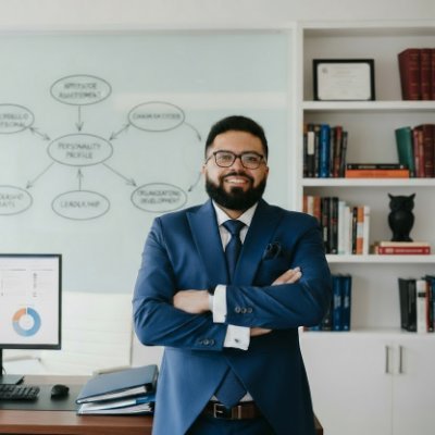 luisPuertas23's profile picture. 