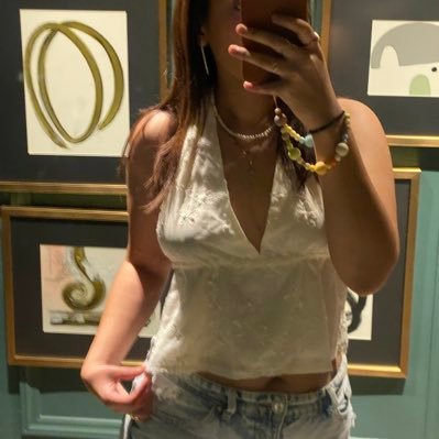 brii1910's profile picture. 