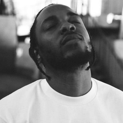 therealyonigba's profile picture. Si tu prends mes tweets pour charger c'est ton problème hien