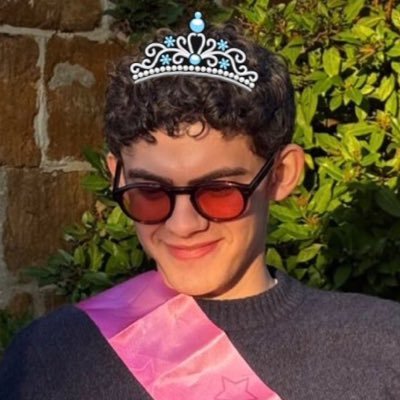 gloreoops's profile picture. just me screaming about my favs & yapping about random stuff + depression musings