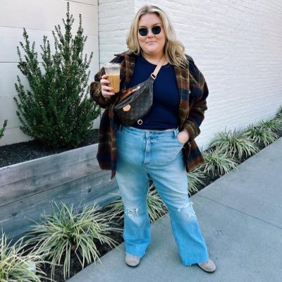 Saraross194766's profile picture. I'm a $202 mega million lottery winner in Edison,NJ I'm so blessed so I'll be giving away $5000 to my first 2.5k followers 💯 Greatful & blessed! 🙏