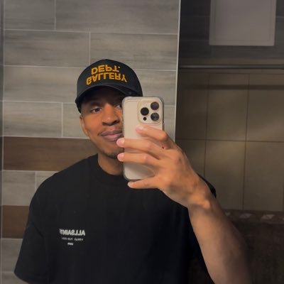 blacksabrejr2's profile picture. PKT Muay Thai 🥊| Multifandom | Pro Wrestling 🇺🇸🇯🇵| Idk how to write a bio