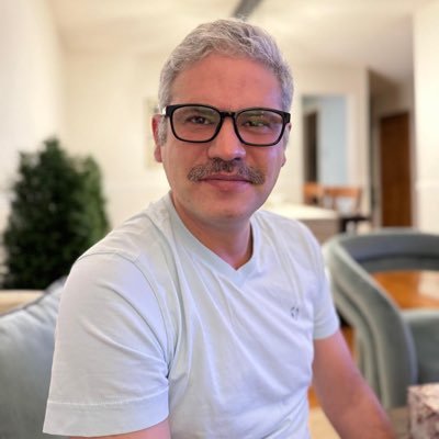 kamiri78's profile picture. از کفر و ز اسلام برون صحرائی است / ما را به میان آن فضا سودائی است Between knowing better and doing worse. Embracing contradiction.