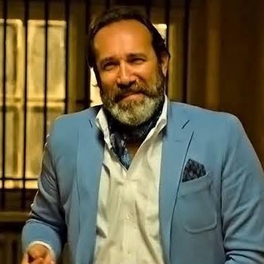 edebiyatche09's profile picture. Her şeyden biraz ama hiçbir şeyden tam değil