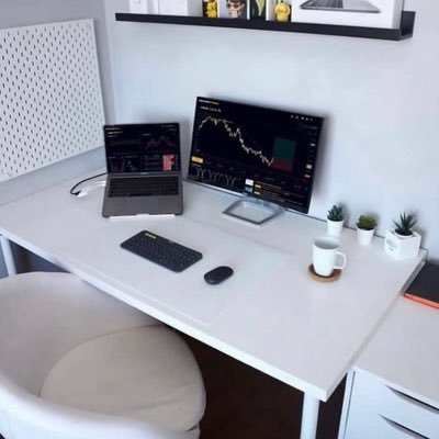 Heather19898's profile picture. ❌gen x/ a grandmother/ a financial advisor, trading advisors, trading account manager/ love my family