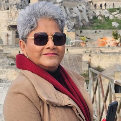 ines_scruz's profile picture. O que você pensa a meu respeito não muda o fato de eu saber verdadeiramente quem sou .🤗