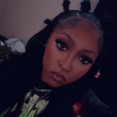 tiyanaunjay_'s profile picture. ask lil wayne⭐️⭐️⭐️⭐️⭐️