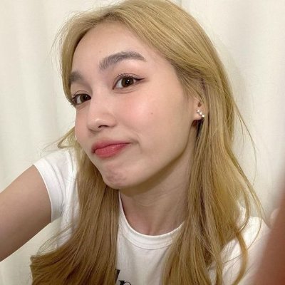 beuflie's profile picture. 🍤