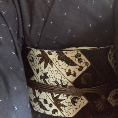 eclectically's profile picture. 英語翻訳者。ウクライナ語学習中。共訳書『そして私たちの物語は世界の物語の一部となる インド北東部女性作家アンソロジー』（ウルワシ・ブタリア編）、『コールド・バック』（論創海外ミステリ）