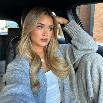 Carla19830m's profile picture. Born in Bologna, Italy – Golf 🏌🏻‍♀️ Travel 🌎 Skiing ⛷ Outdoor fishing 🎣 Horse riding 🏇 Diving 🤿 Photography 📷 Racing 🏎️