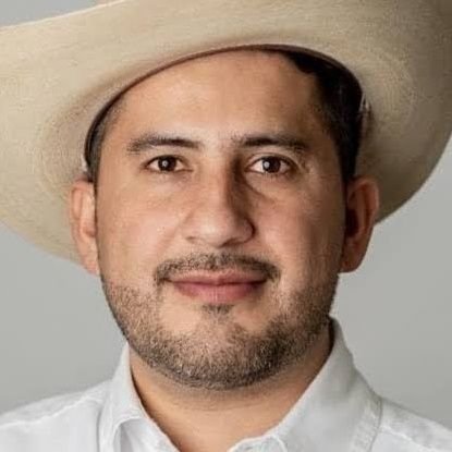 Pvvh17's profile picture. CARLOS MANZO VIVE POR SIEMPRE