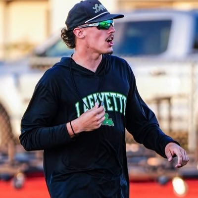 _Hunterwelch_'s profile picture. McNeese 25’| Lafayette High Football Coach