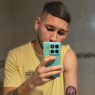 RodriiXeneize17's profile picture. Parenlamanista de ley -
Bostero hasta los huevos