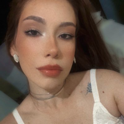 marianarcs_'s profile picture. falo sério mas ninguém acredita