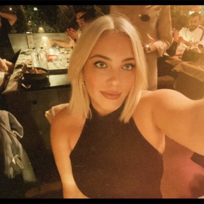 abbycakes_'s profile picture. Tale of an extraordinary girl in a fairy world….