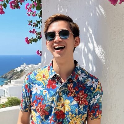 RayneJarabo's profile picture. Theatre Practitioner. Director. Songwriter. Vlogger. Playwright & Theatre Critic. Dapper. 👑 #RosesForBen🌹