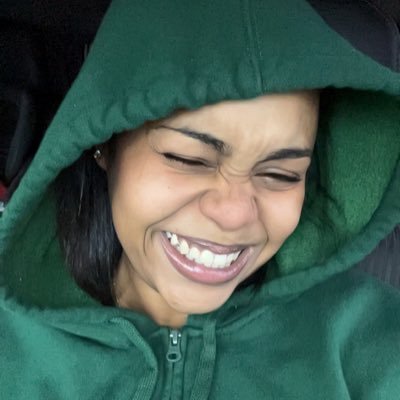 idekcraic's profile picture. cute as a fuckin button :)