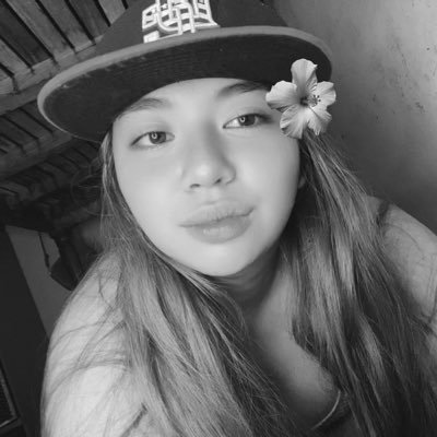 pip3y's profile picture. Jeremiah 31:3 🤍