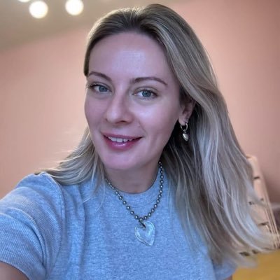 GlendaTh34's profile picture. I am a simple, pretty, kind, gentle, upbeat, intelligent, optimistic, sensible and easy-going lady…fake 🛑 🚫❌