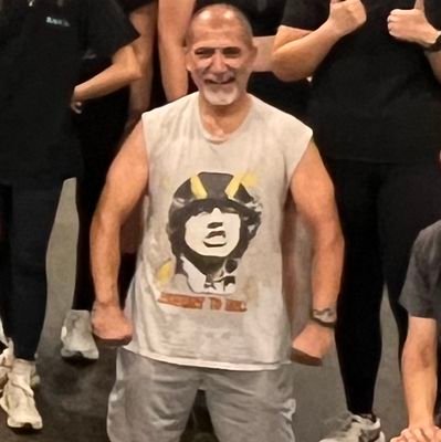 Arry247365's profile picture. Comedic Humorist with a cynical side dipped in skepticism 🦶⚽️ is life. 
💯🇺🇸 MetalHead🤘💀👍
I'm known to Reply all