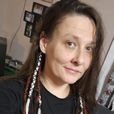 cedes0512's profile picture. Just A Married, Stay At Home, Crunchy Mom w/ Bipolar Disorder. 🇺🇲