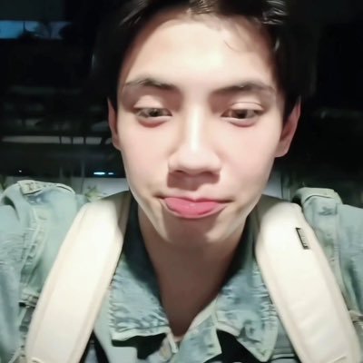 fluerliyy's profile picture. meow meow lover