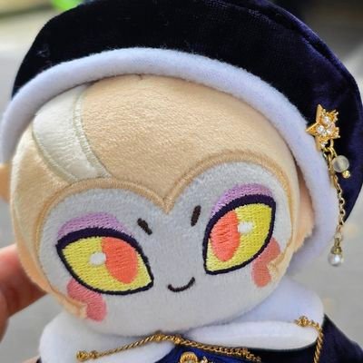 mica7mi's profile picture. 